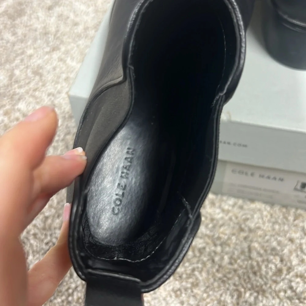 Cole Haan reposhing item